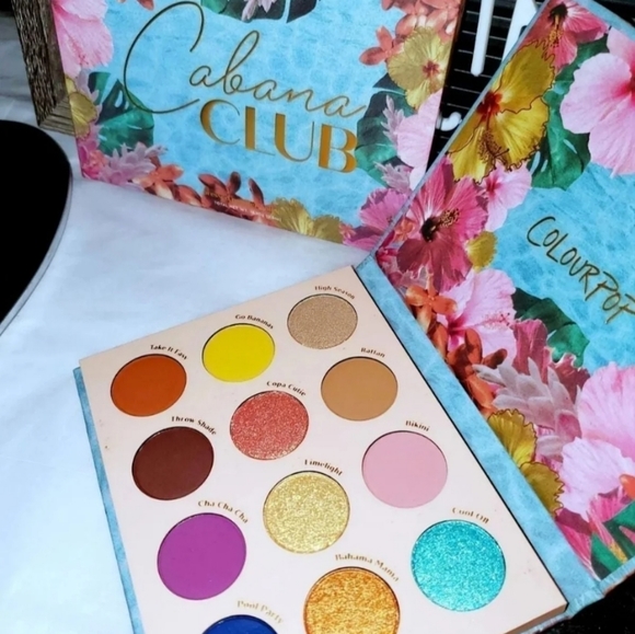 CABANA CLUB COLOURPOP EYESHADOW PALETTE - Picture 5 of 5